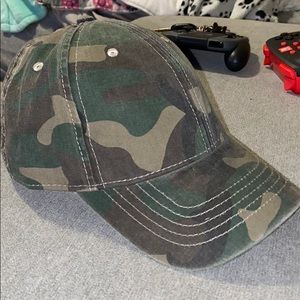 Camo baseball cap